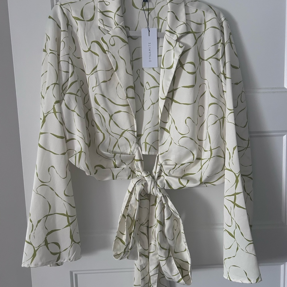 Dynamite Cream and Green Patterned Blouse